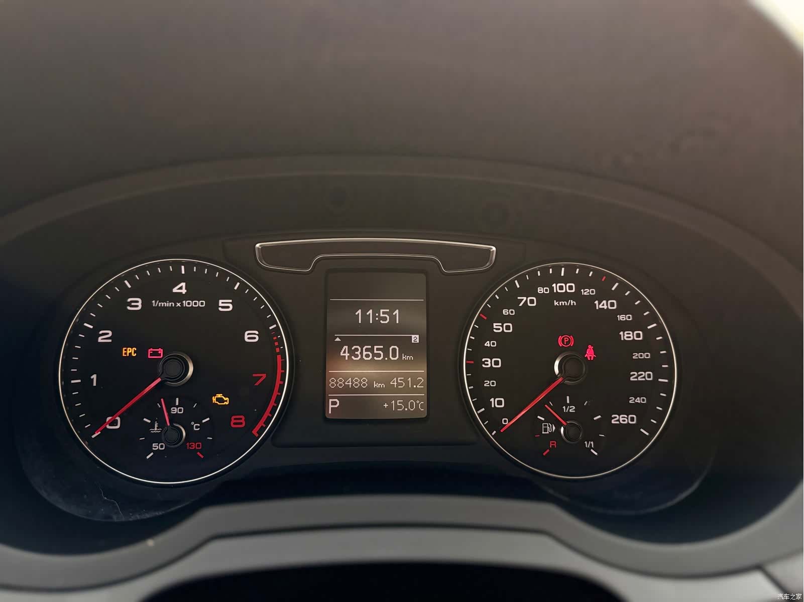 Audi Q3, 2018 10