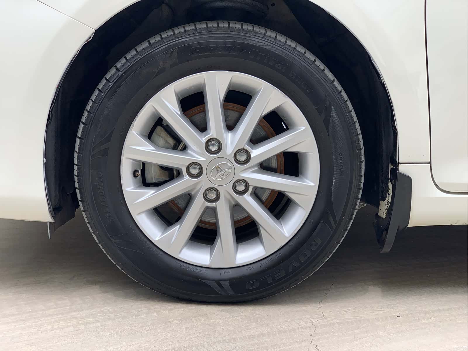 Toyota Camry, 2015 14