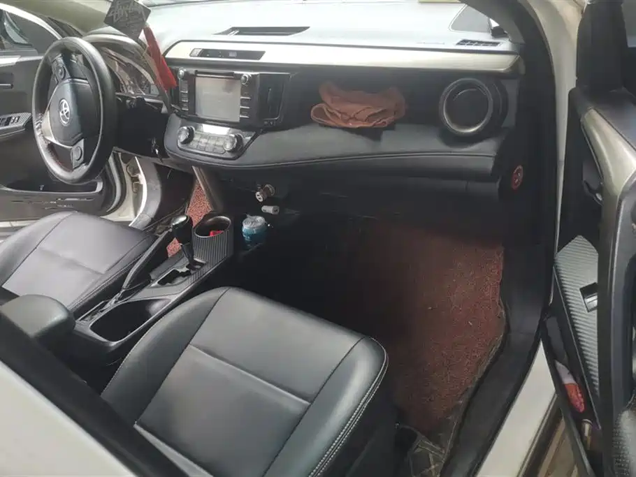 Toyota RAV4 Rongfang