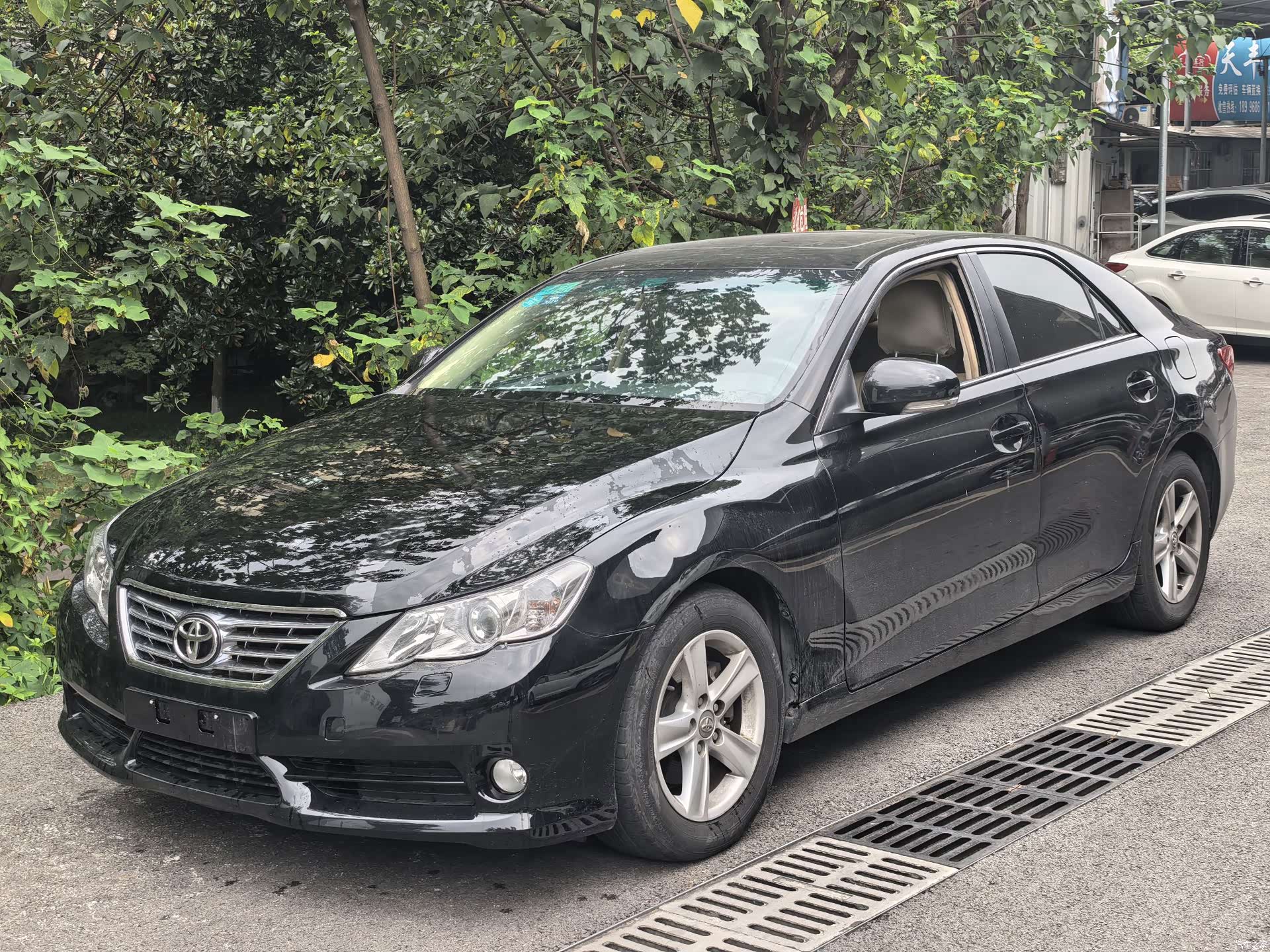 Toyota 2.5V, 2011 10