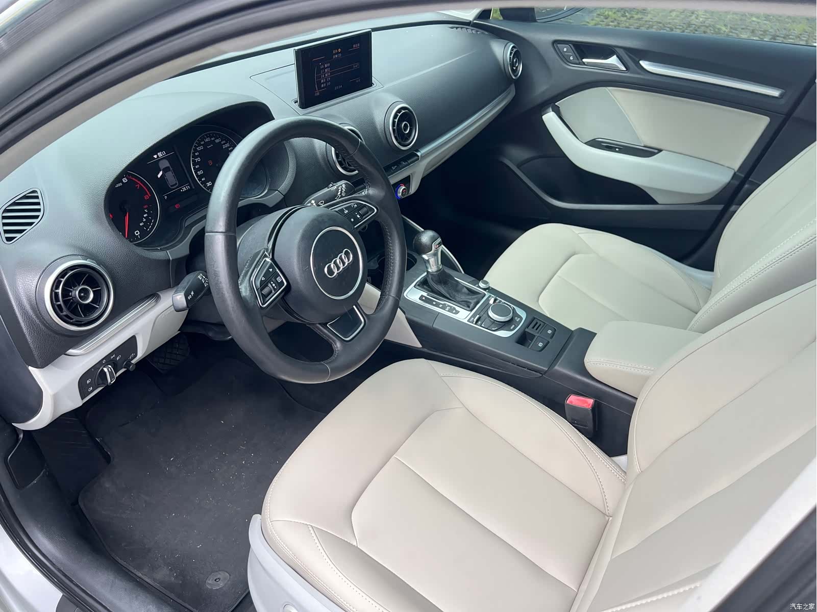 Audi A3, 2015 8