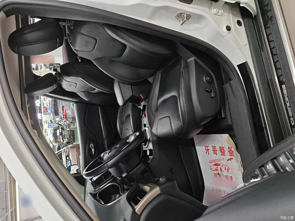 Jeep Cherokee, 2018 16