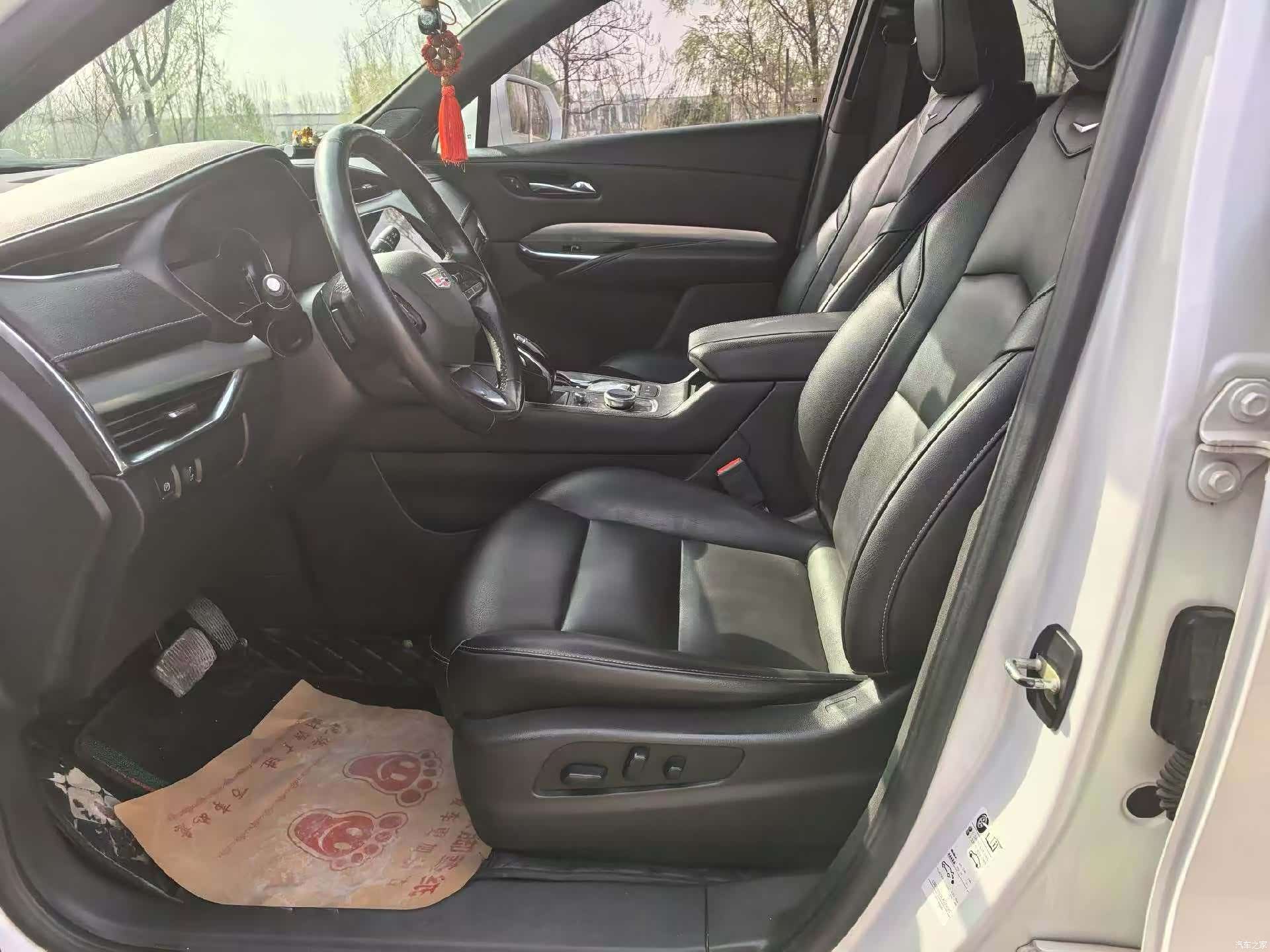 Cadillac XT4, 2020 4