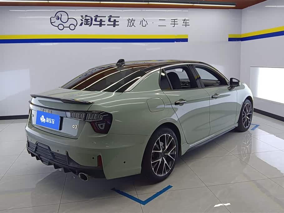 Lynk & Co 03 Lynk & Co 03