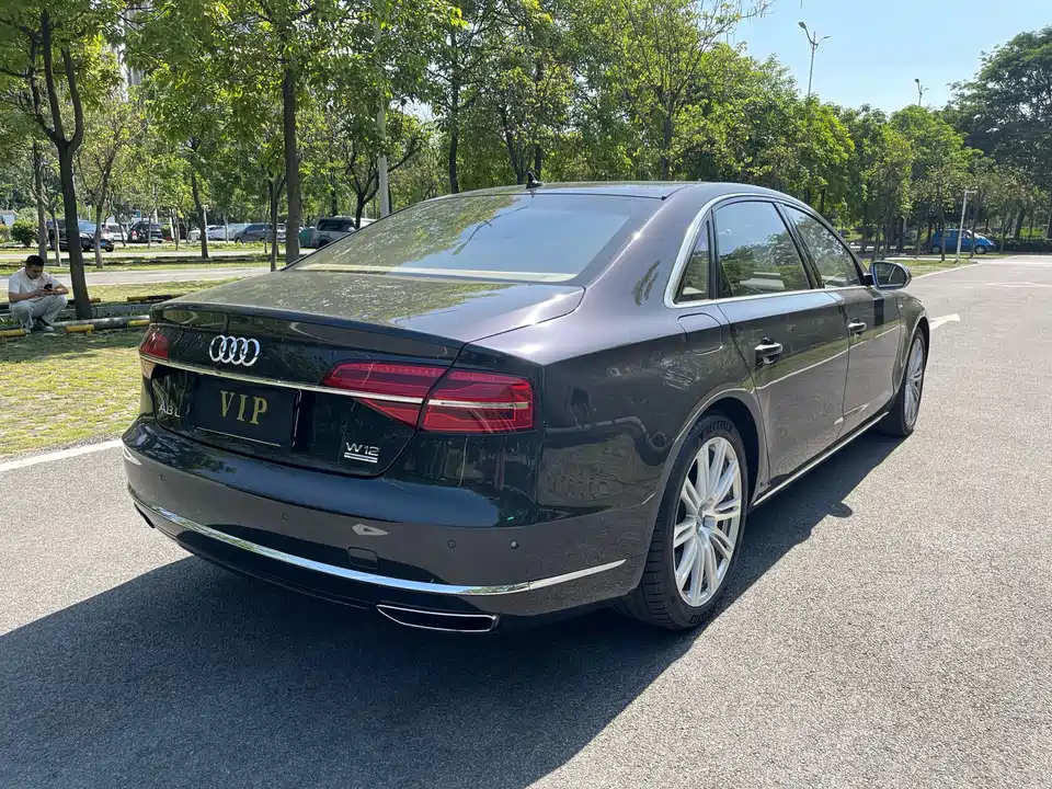 Audi A8