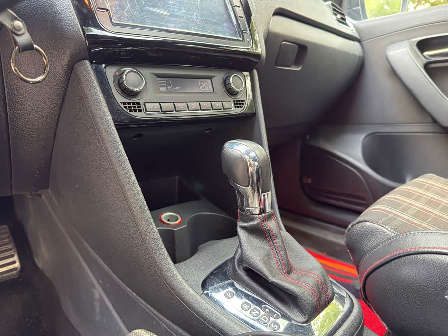 Volkswagen Polo 2013, фото 8