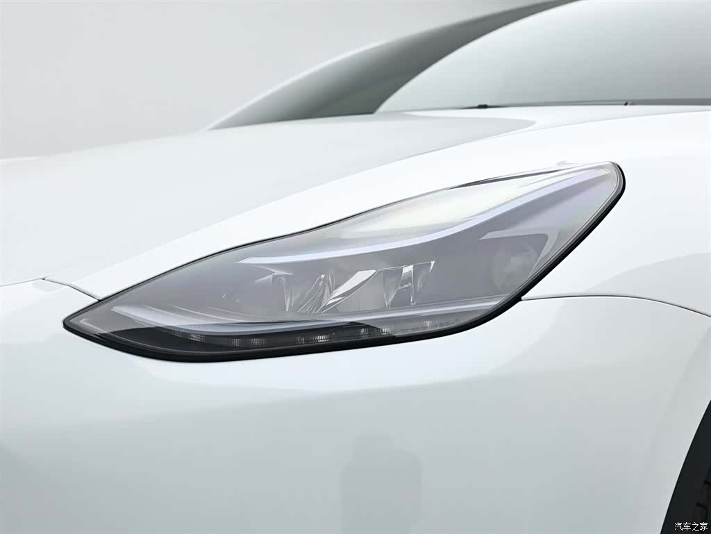 Tesla Model Y, 2023 10