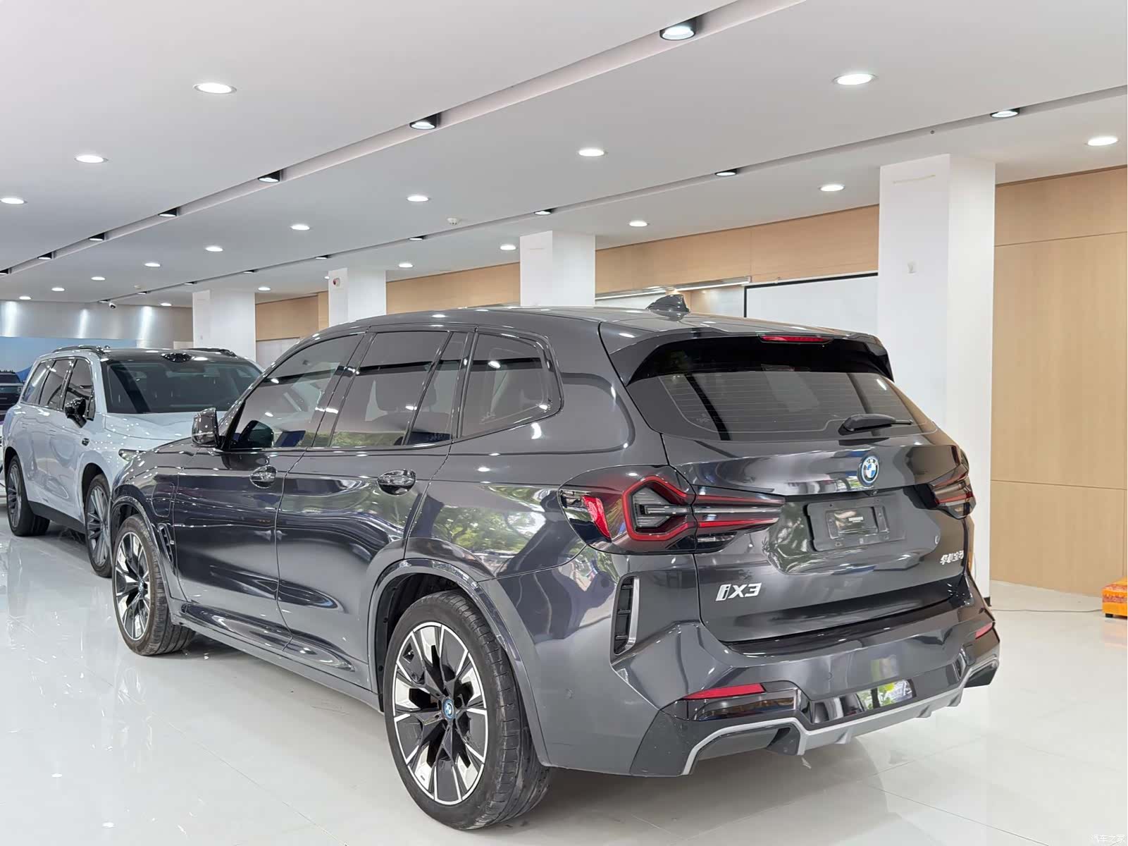 BMW iX3, 2021 9