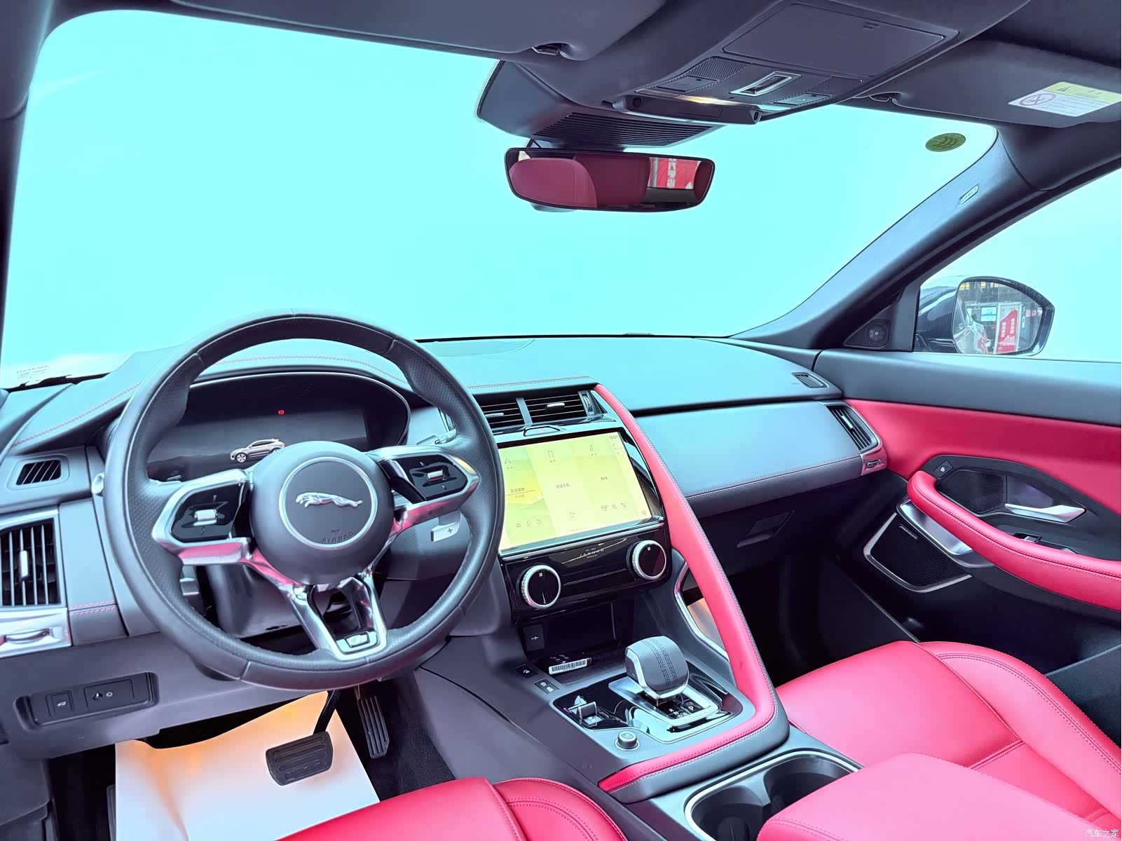 Land Rover E-PACE, 2023 8