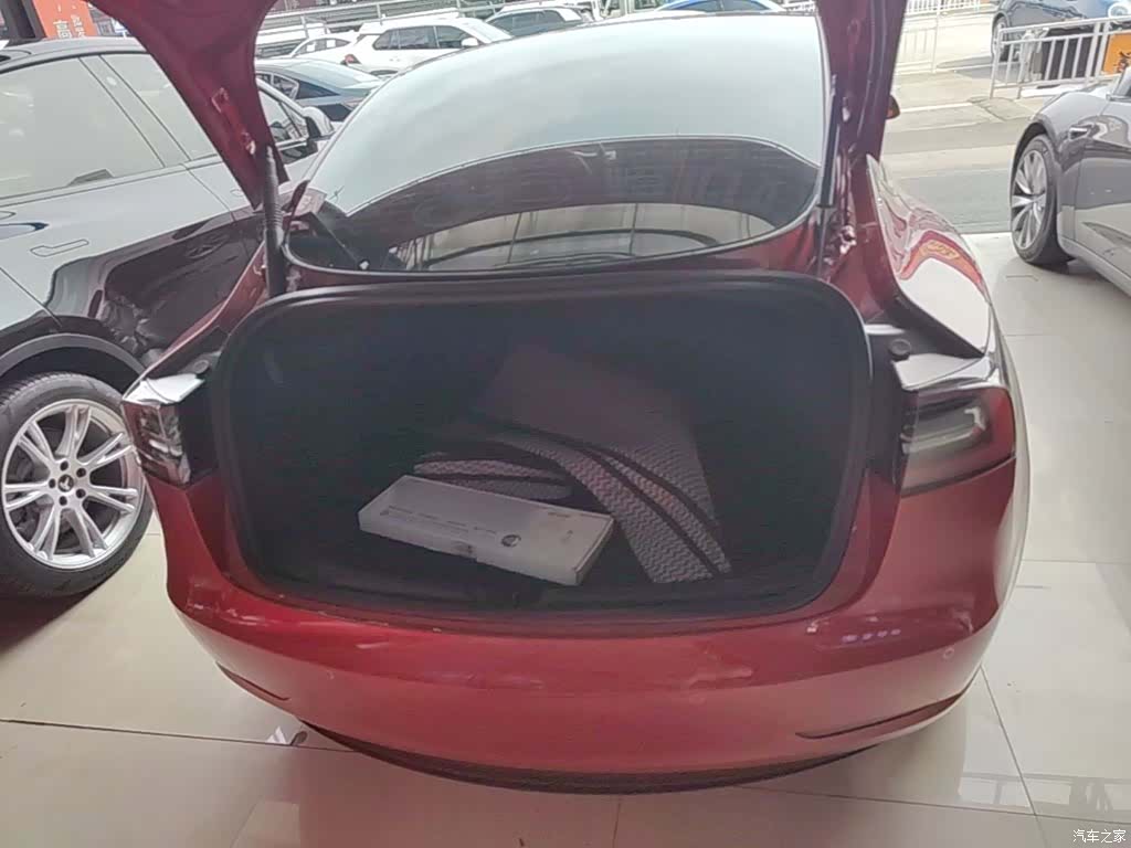 Tesla Model 3, 2022 19