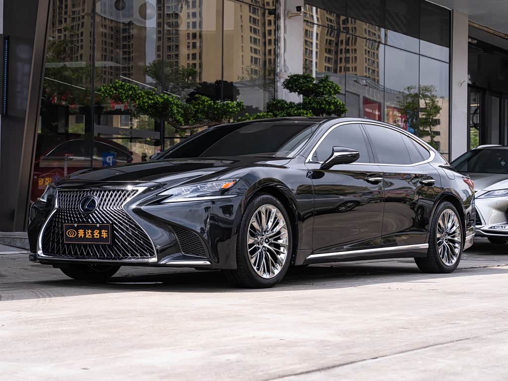 Lexus LS
