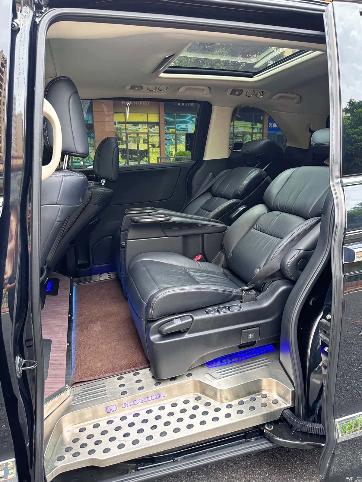 Honda Elysion, 2018 8