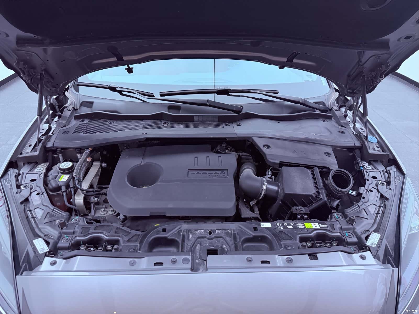 Land Rover E-PACE, 2023 18