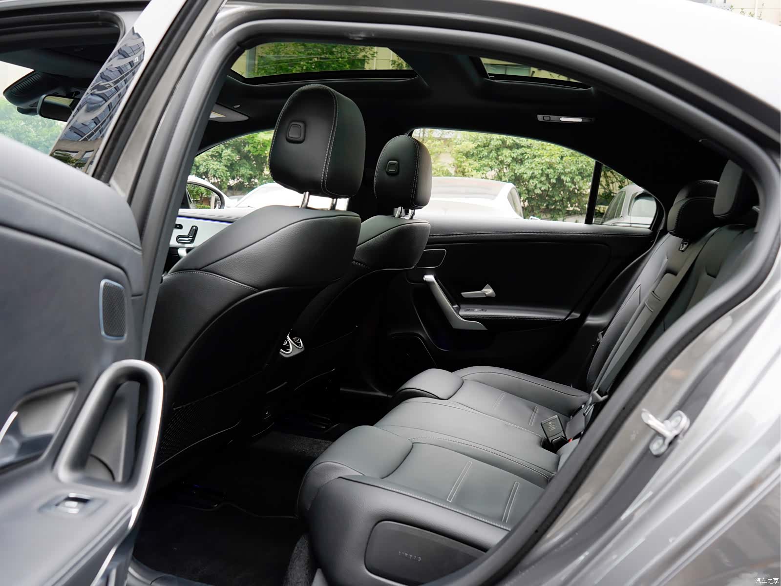 Mercedes-Benz A-Class, 2025 13