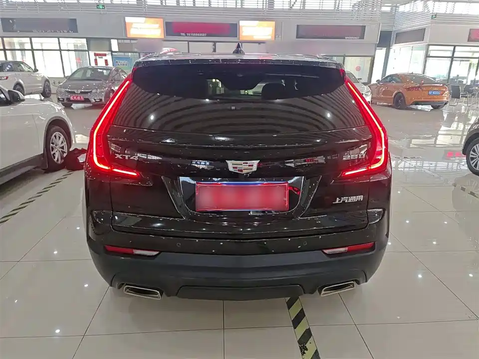 Cadillac XT4
