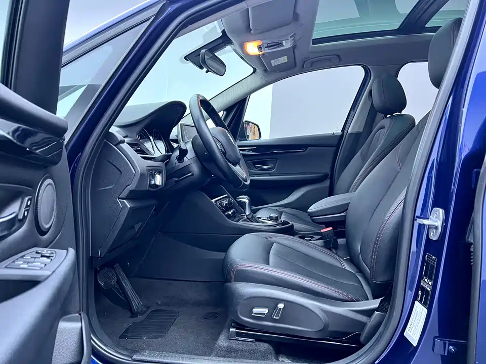 BMW 2 series station wagon