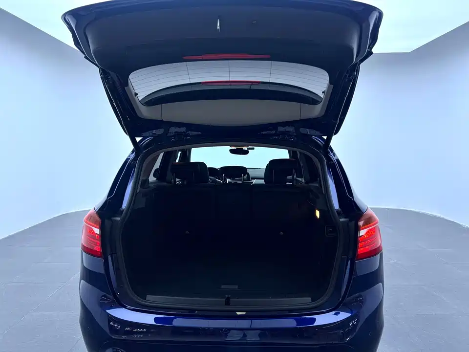 BMW 2 series station wagon