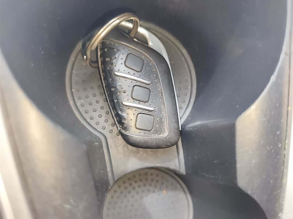 Roewe i5, 2019 9