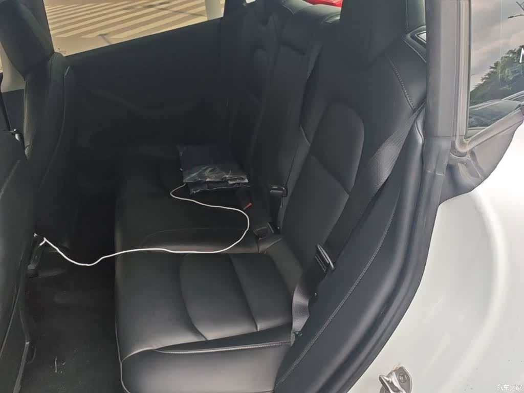 Tesla Model 3, 2021 17