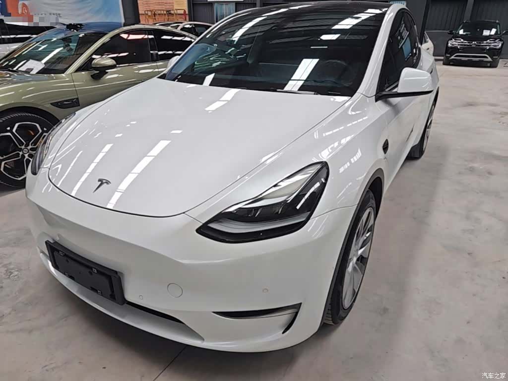 Tesla Model Y, 2021 2