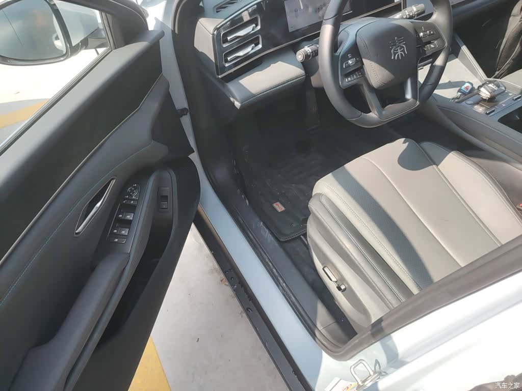 BYD Qin, 2025 16