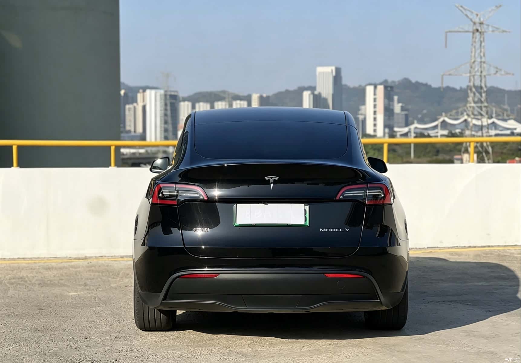 Tesla Model Y, 2024 все фото