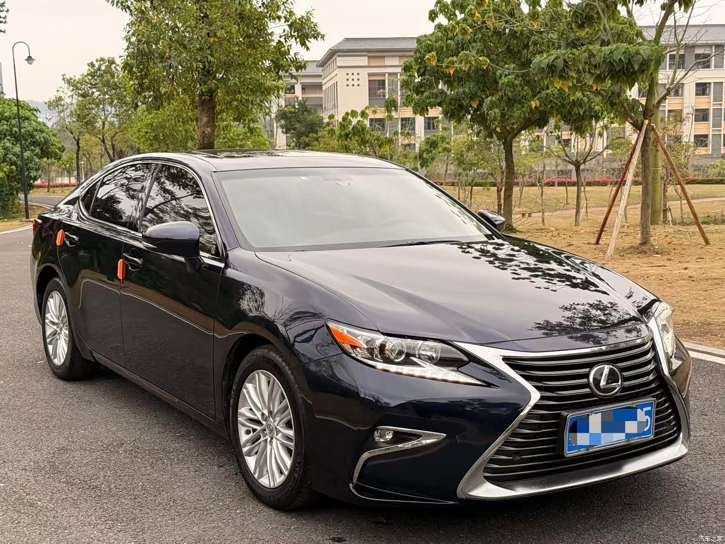 Lexus ES, 2018 3
