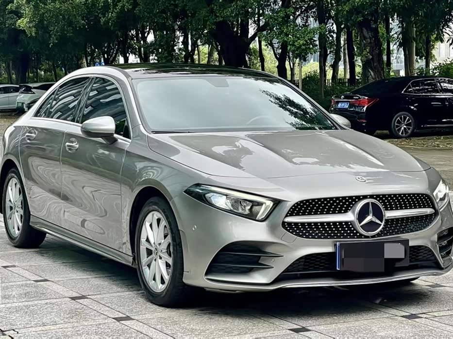 Mercedes-Benz Class A Mercedes-Benz Class A