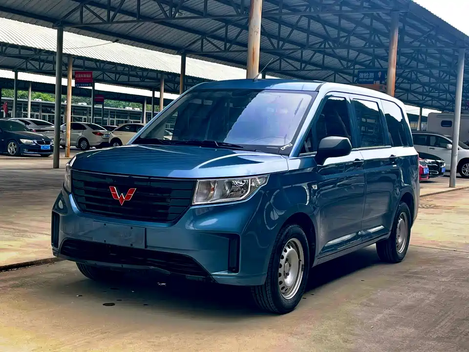 Wuling Wuling Hongguang PLUS