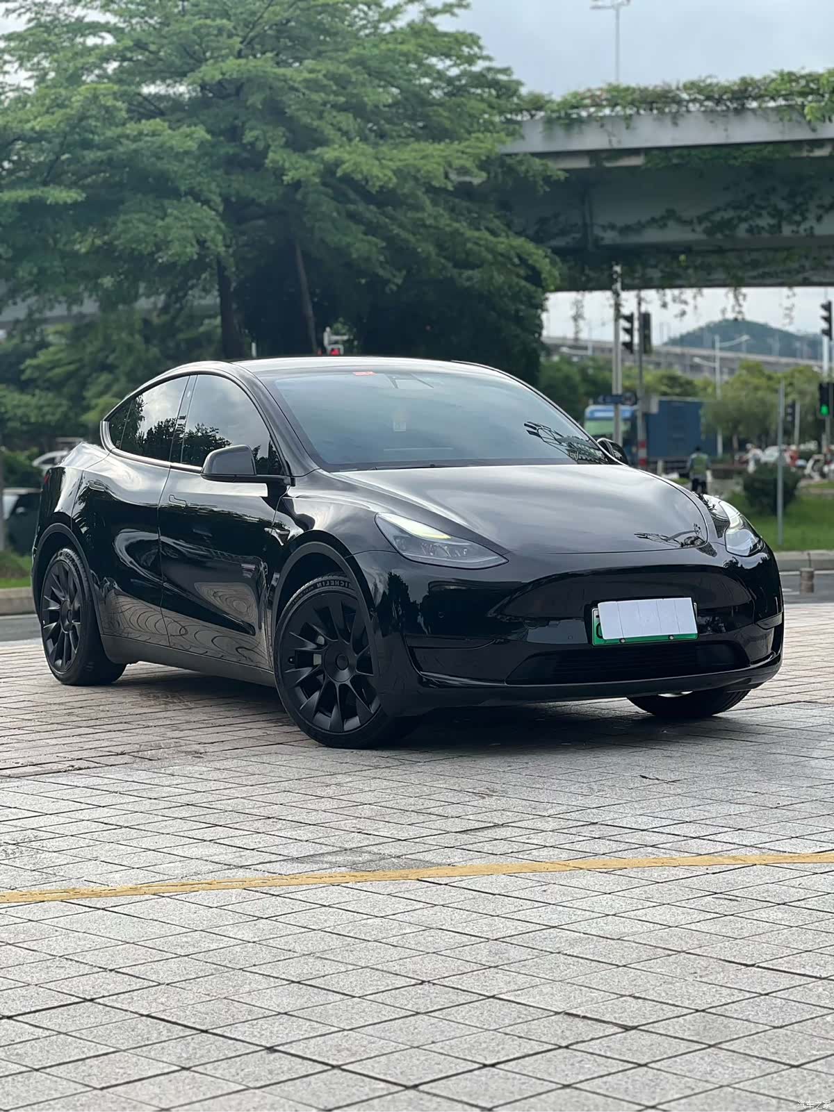Tesla Model Y, 2022 3