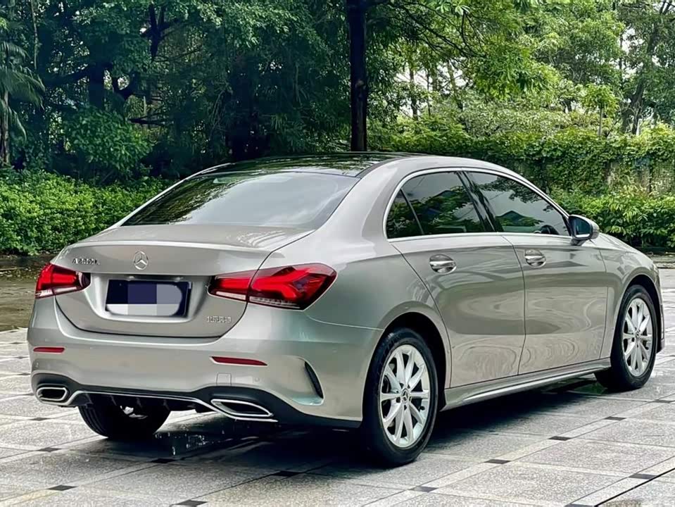 Mercedes-Benz Class A Mercedes-Benz Class A