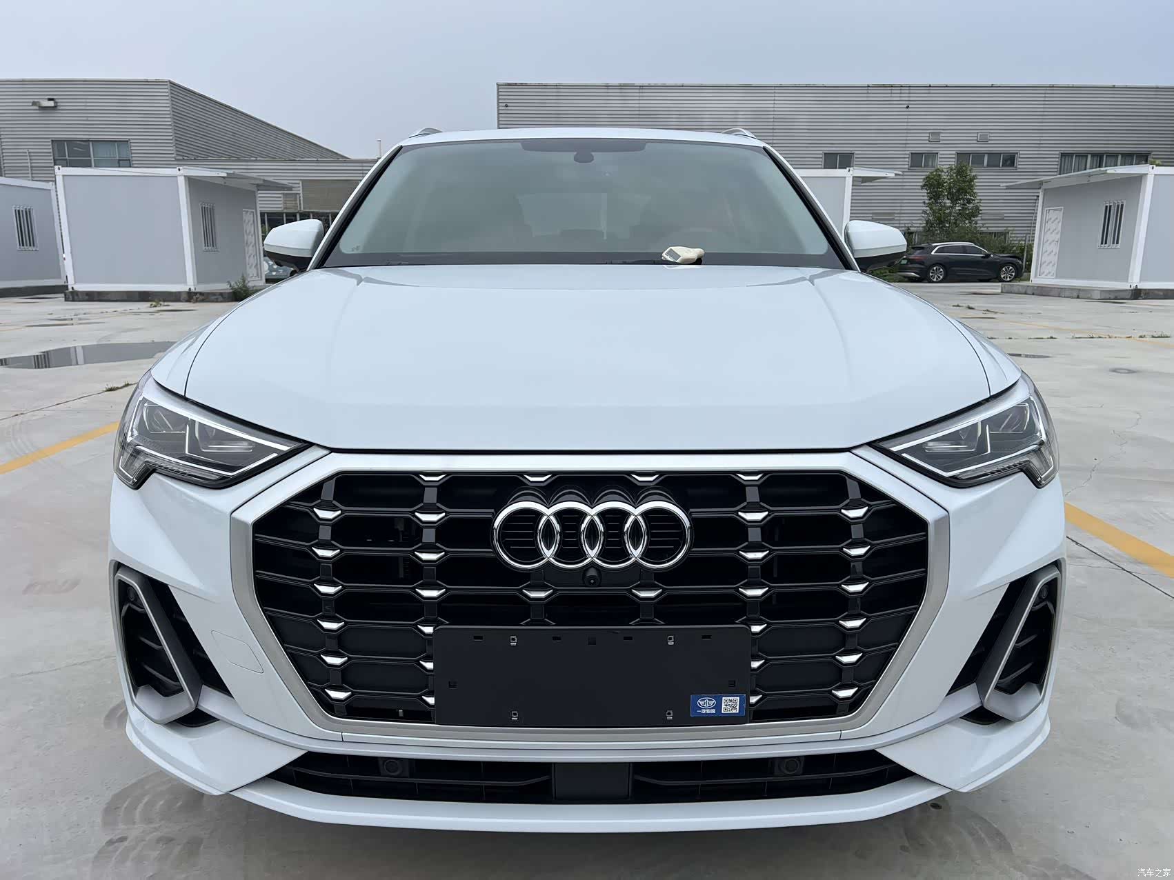 Audi Q3, 2023 2