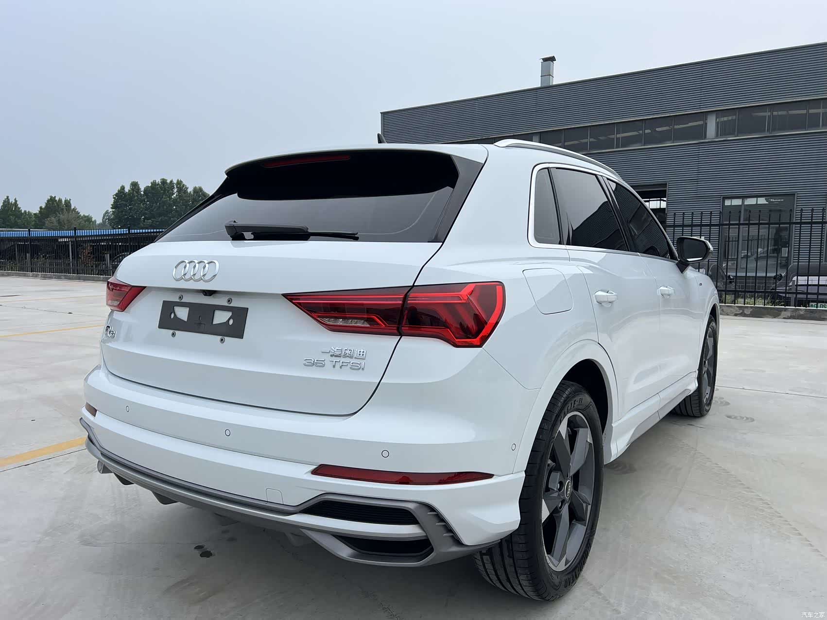 Audi Q3, 2023 6