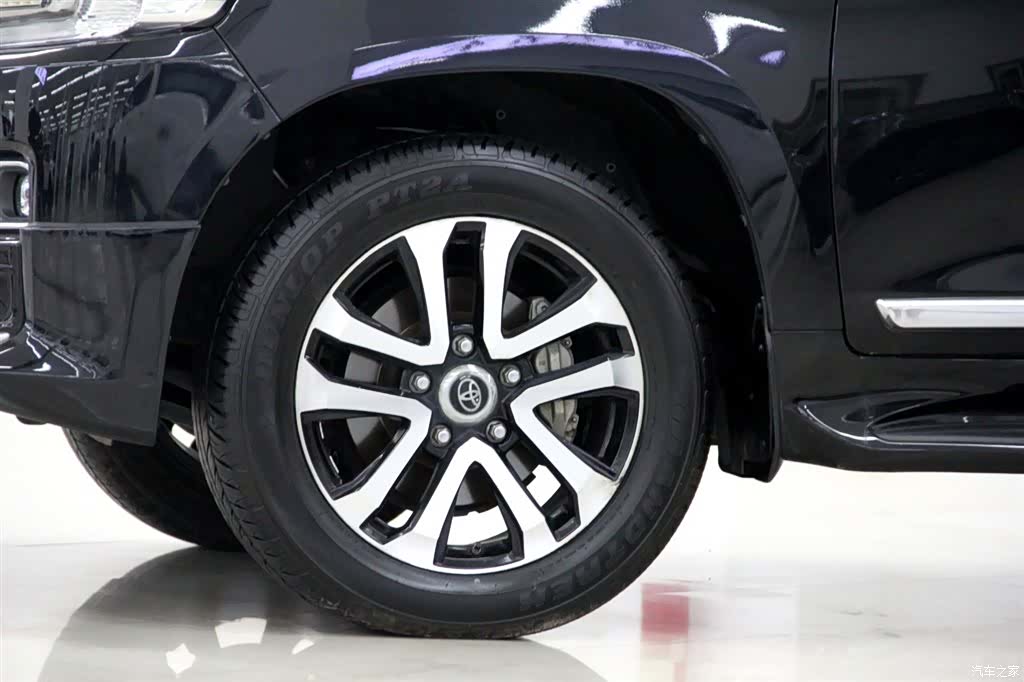 Toyota Land Cruiser, 2020 28