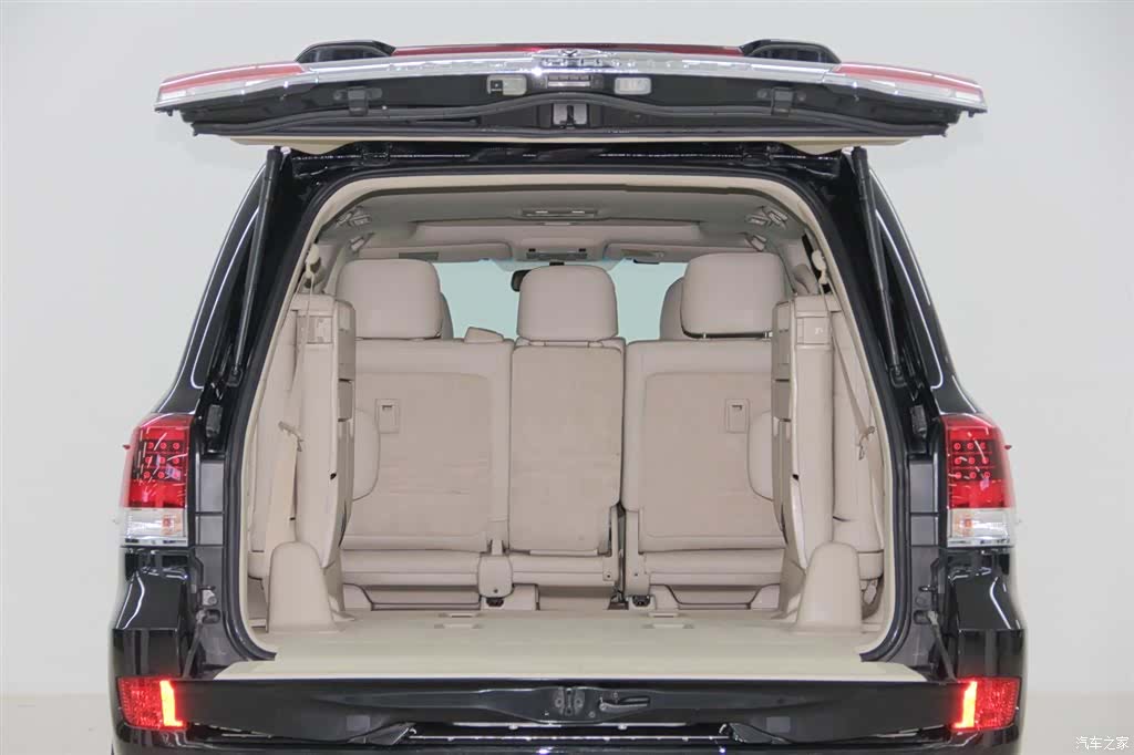 Toyota Land Cruiser, 2020 32