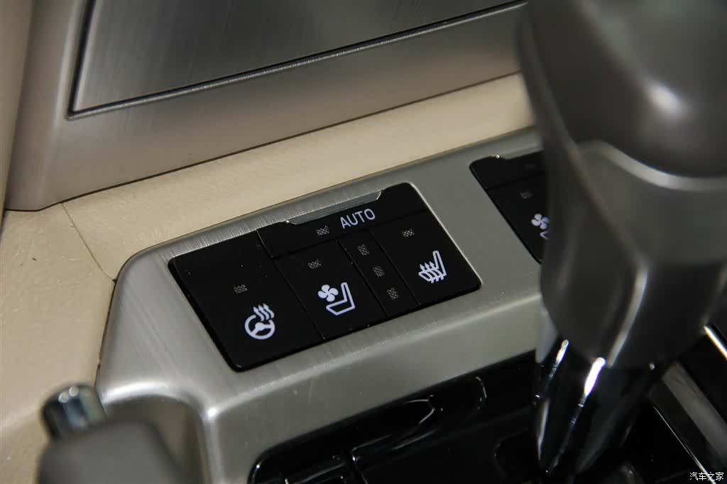 Toyota Land Cruiser, 2020 19