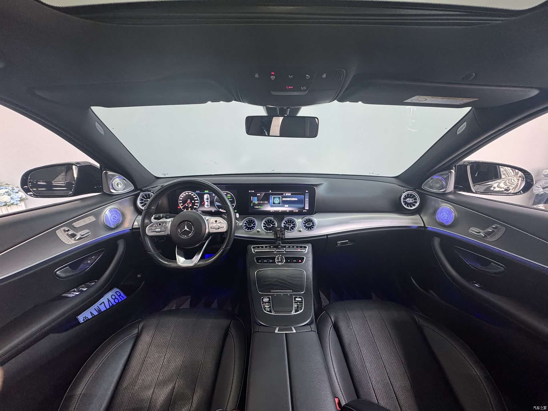 Mercedes-Benz E-Class, 2019 12