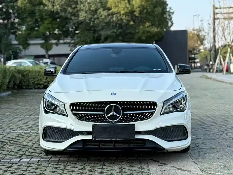 Mercedes-Benz CLA