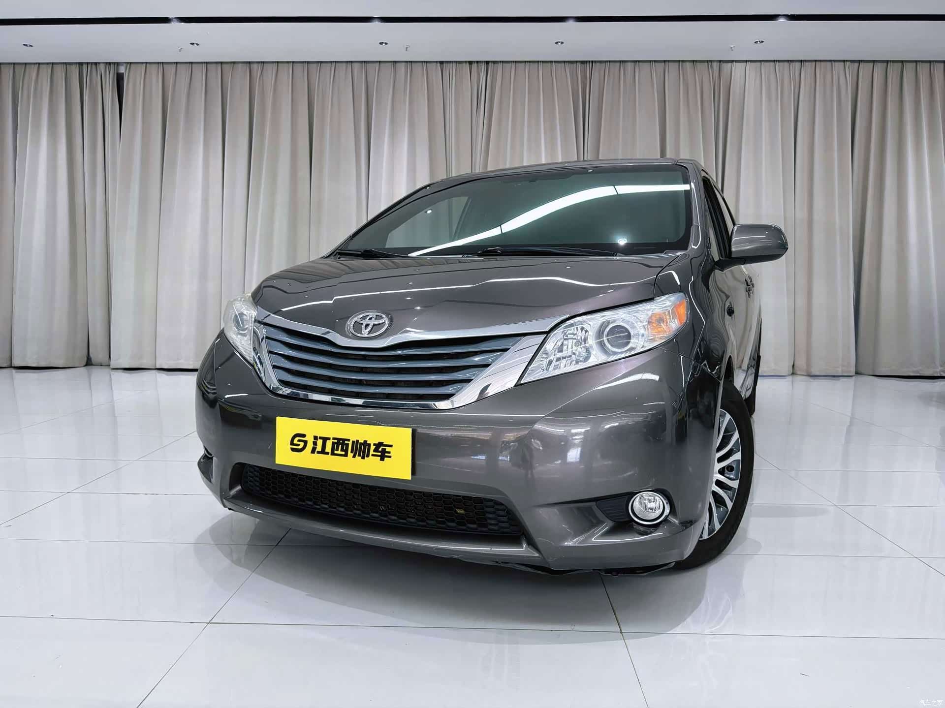Toyota Sienna, 2017 1