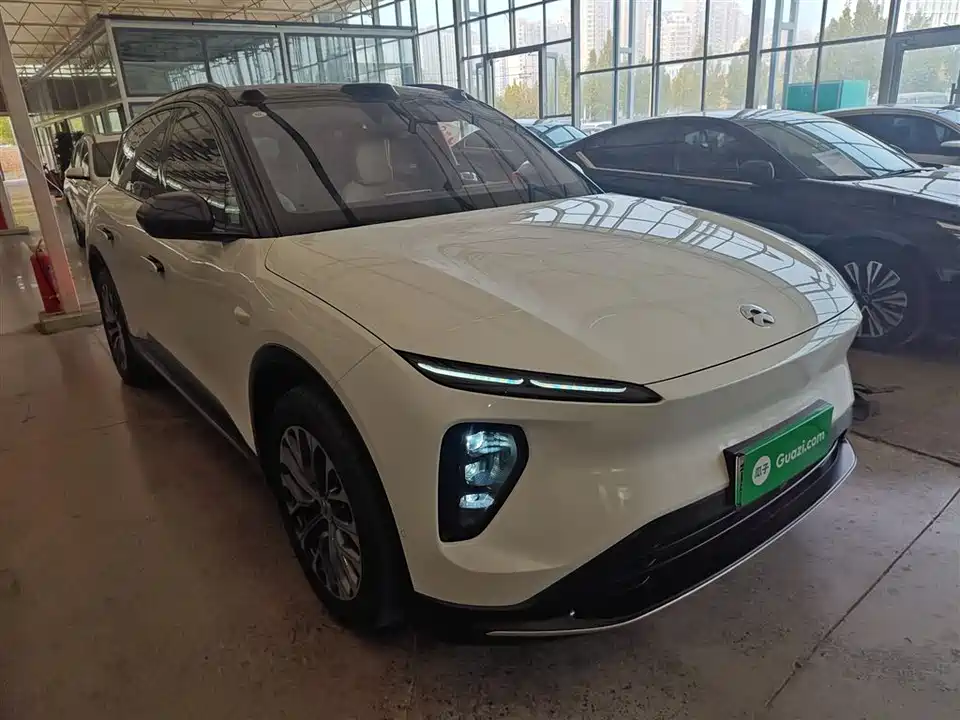 NIO ES6
