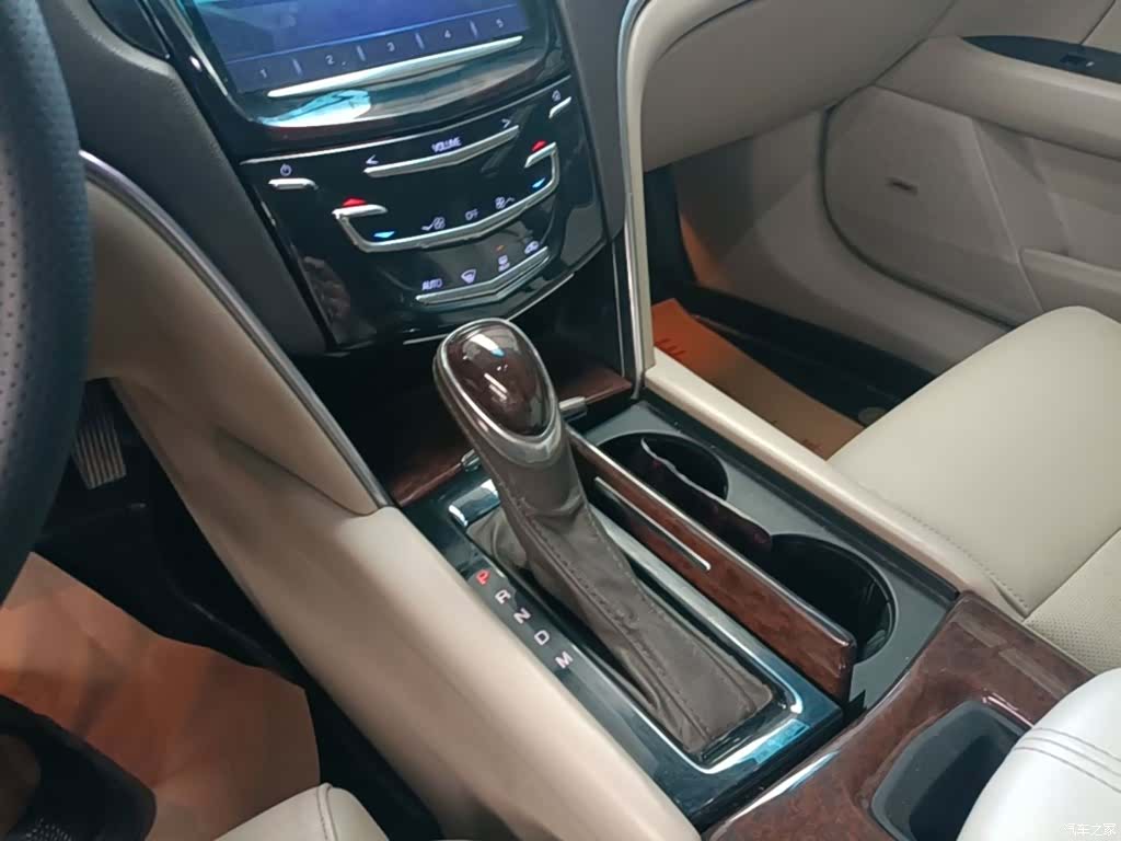 Cadillac XTS, 2017 14