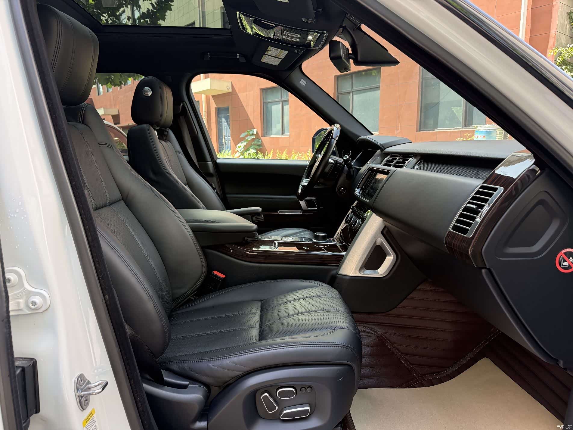 Land Rover Range Rover, 2015 11