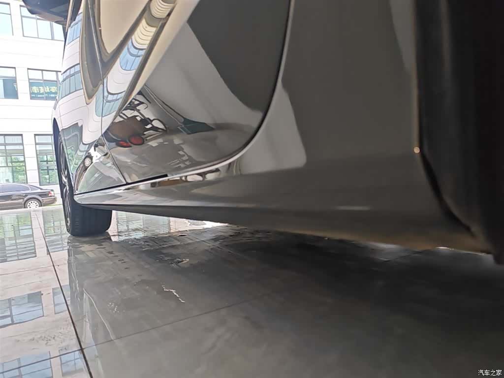 Geely Emgrand, 2025 22