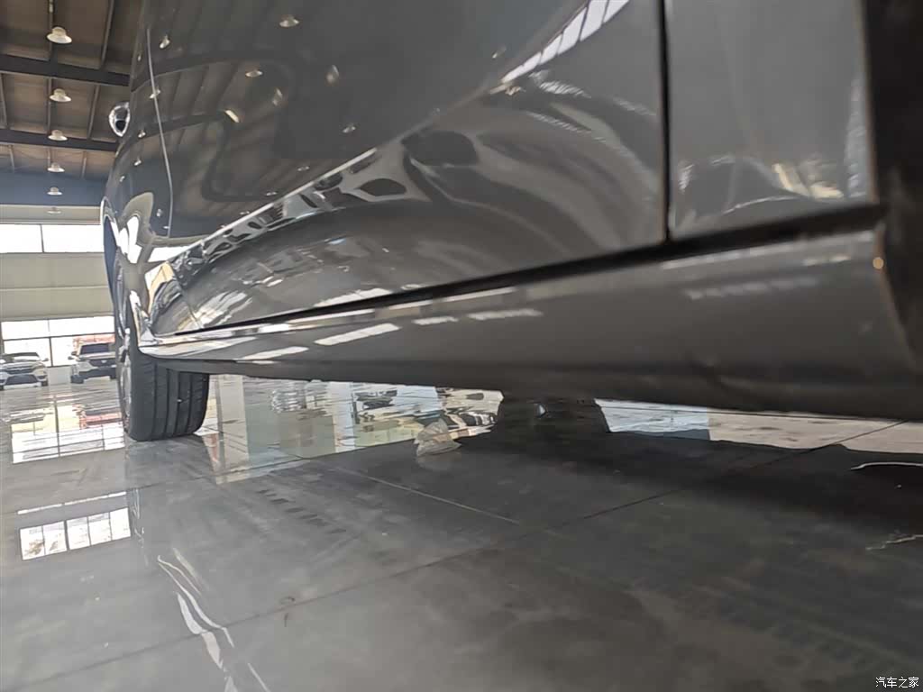 Geely Emgrand, 2025 21