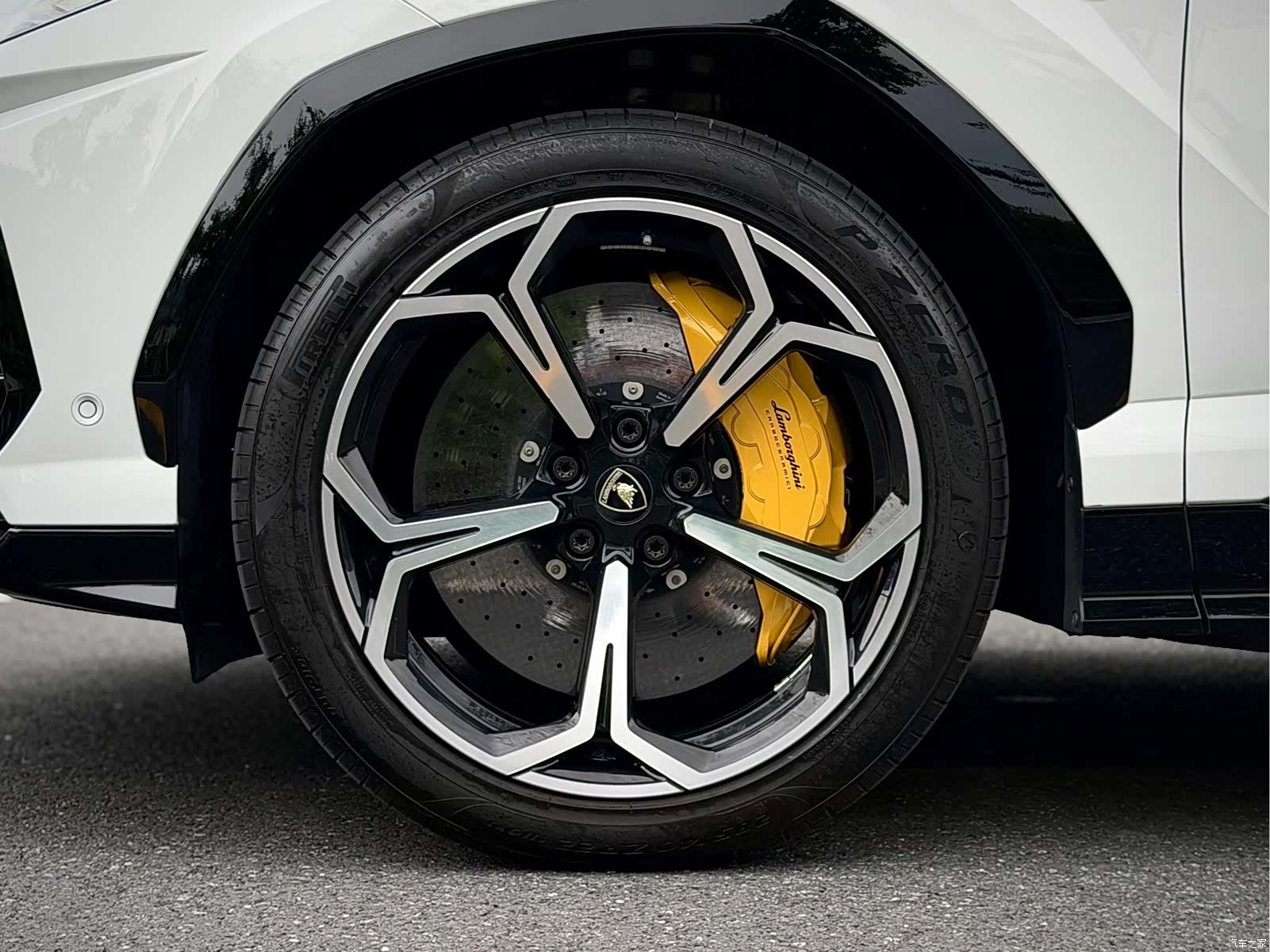 Lamborghini Urus, 2022 21