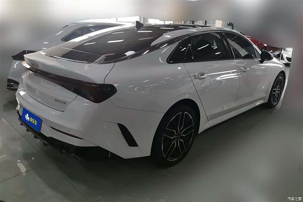 Kia K5, 2023 3