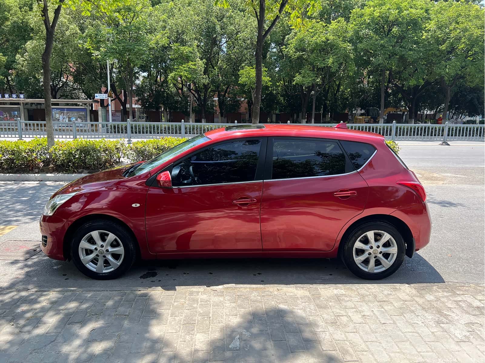 Nissan Tiida, 2011 8