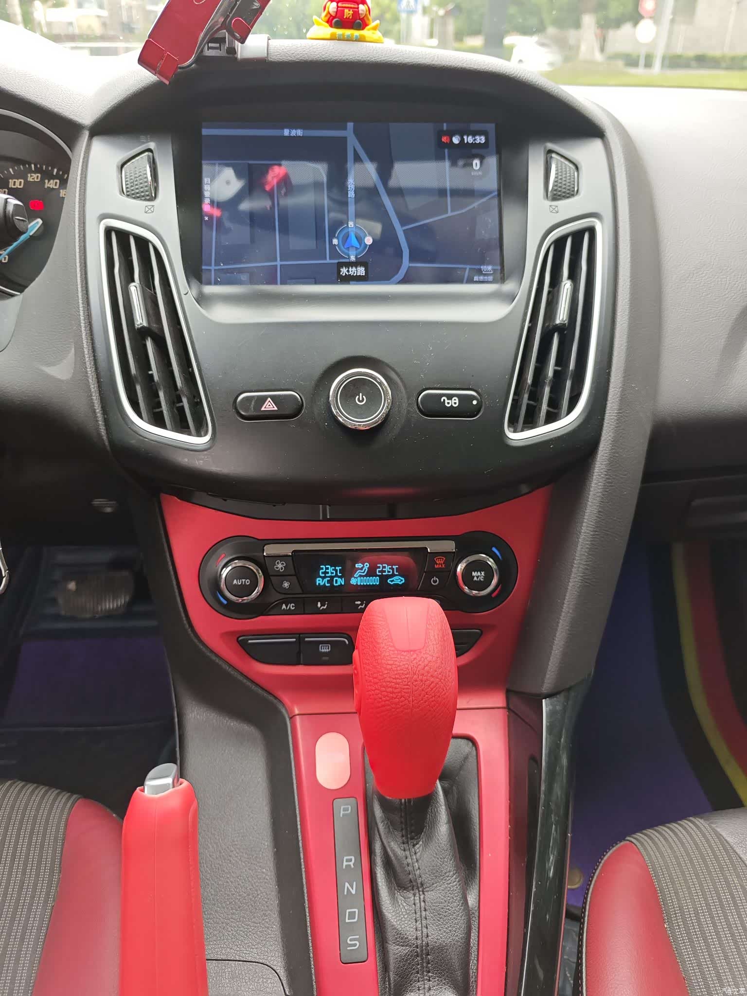 Ford Focus, 2013 9