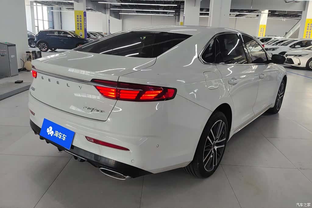 Geely Preface, 2021 3