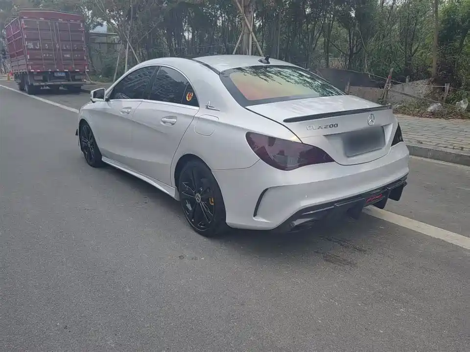 Mercedes-Benz CLA